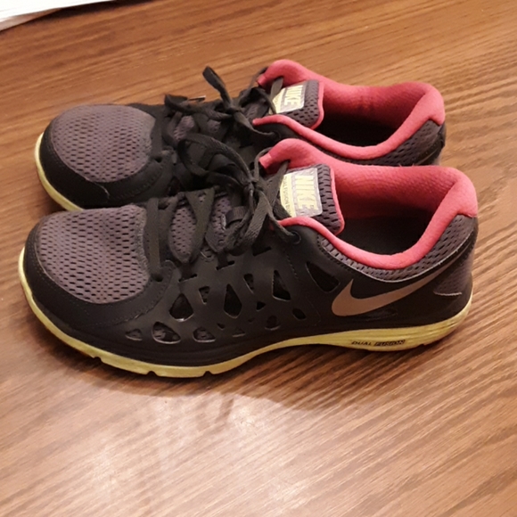 Nike Dual Fusion Run2 women's athletic size 10 - Picture 3 of 5